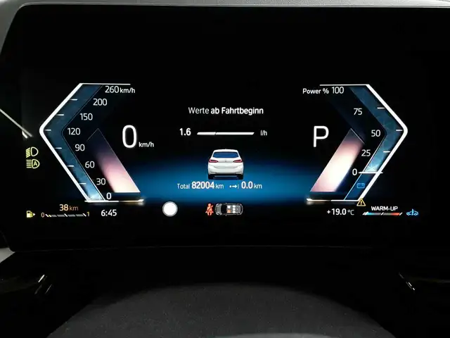 BMW 2 Series view 11