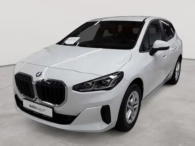 BMW 2 Series view 2