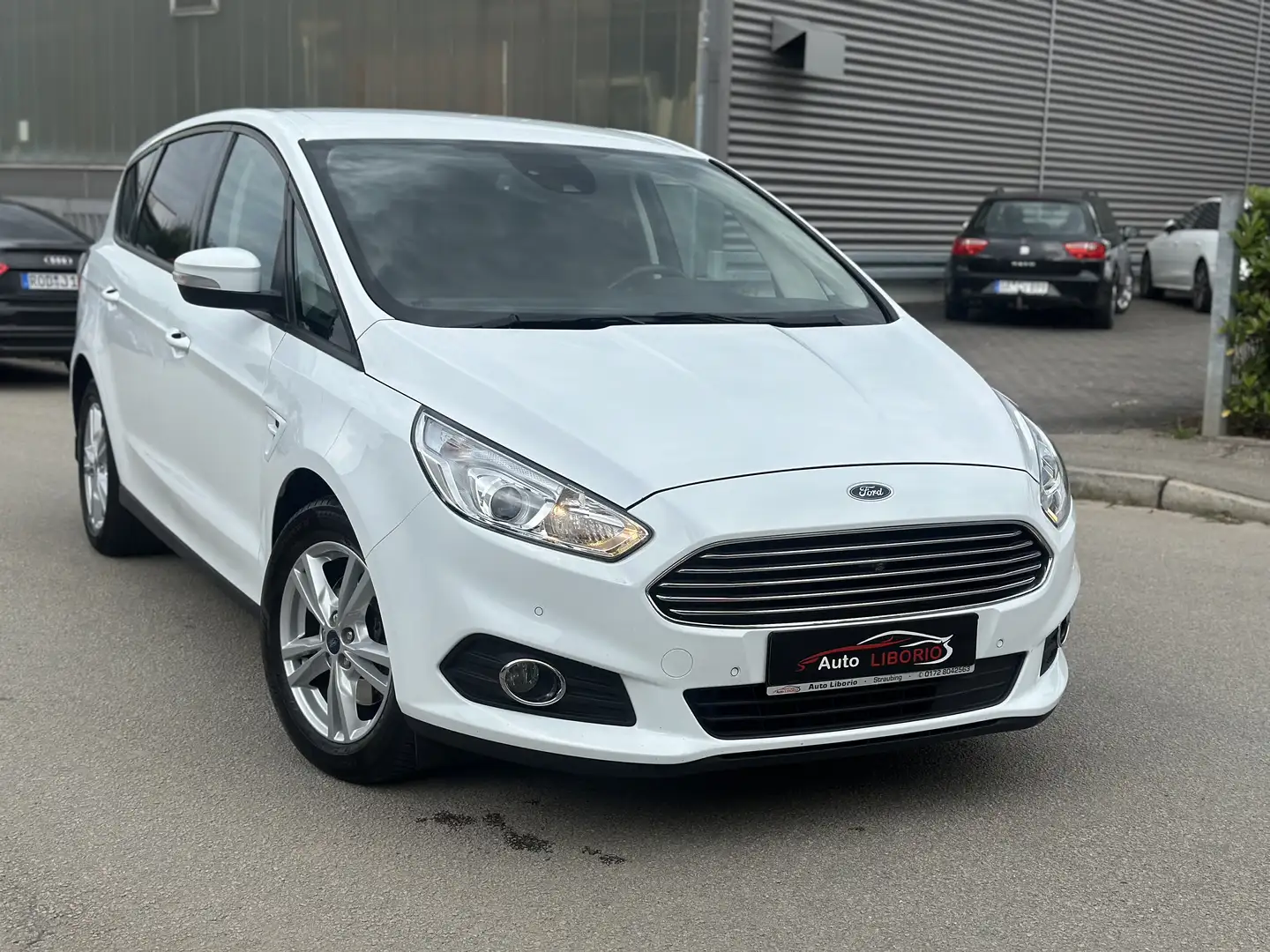 Ford Galaxy 2.0 EcoBlue Allrad Aut. Business - 2