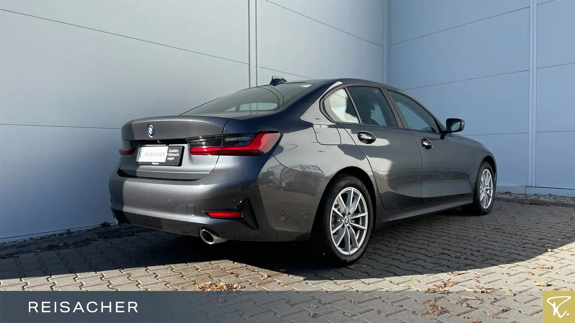 BMW 330 i xDrive Lim Advantage,LCPro.HuD,Laser,360° Grau - 2