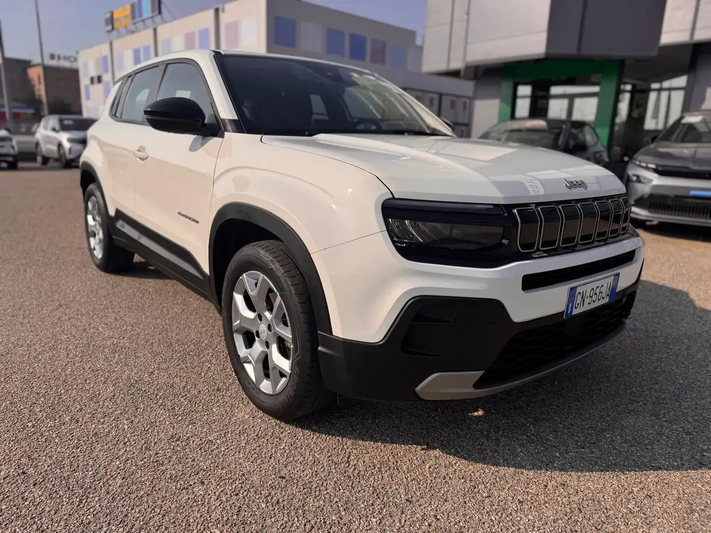 Jeep Avenger Avenger 1.2 Turbo 100 CV Altitude Weiß - 2