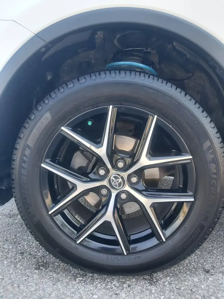 Toyota RAV 4 снимка Toyota RAV 4