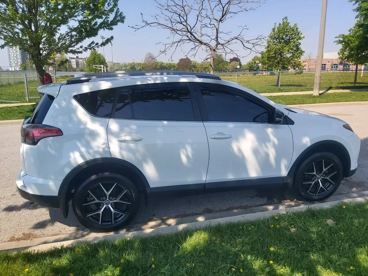 Toyota RAV 4 снимка Toyota RAV 4