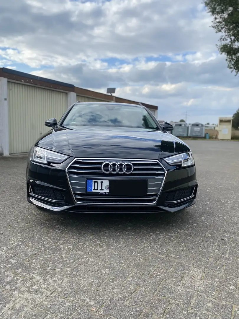 Audi A4 Avant 40 TDI S tronic - 1