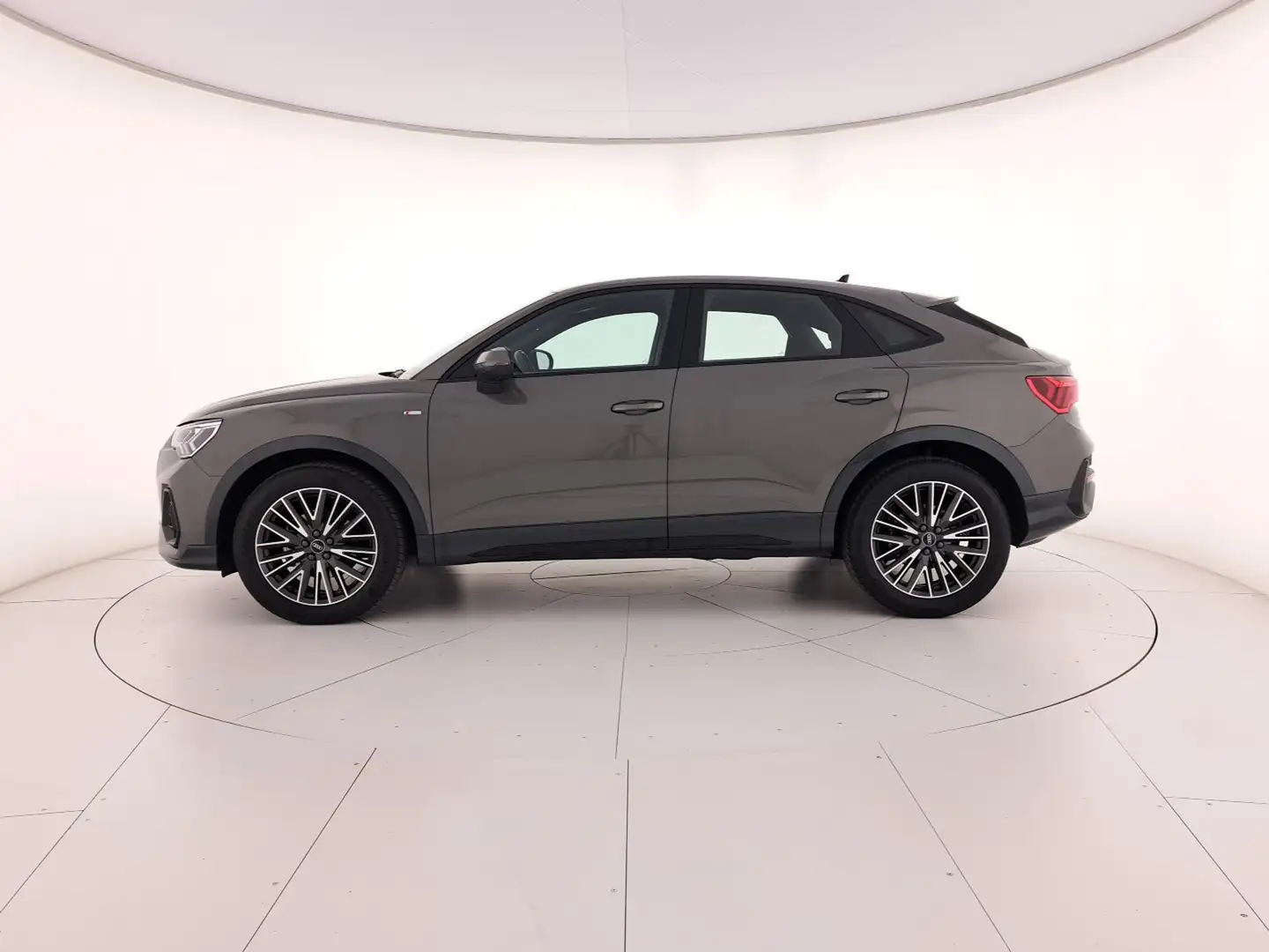 Audi Q3 sportback 35 2.0 tdi s line edition Grigio - 2