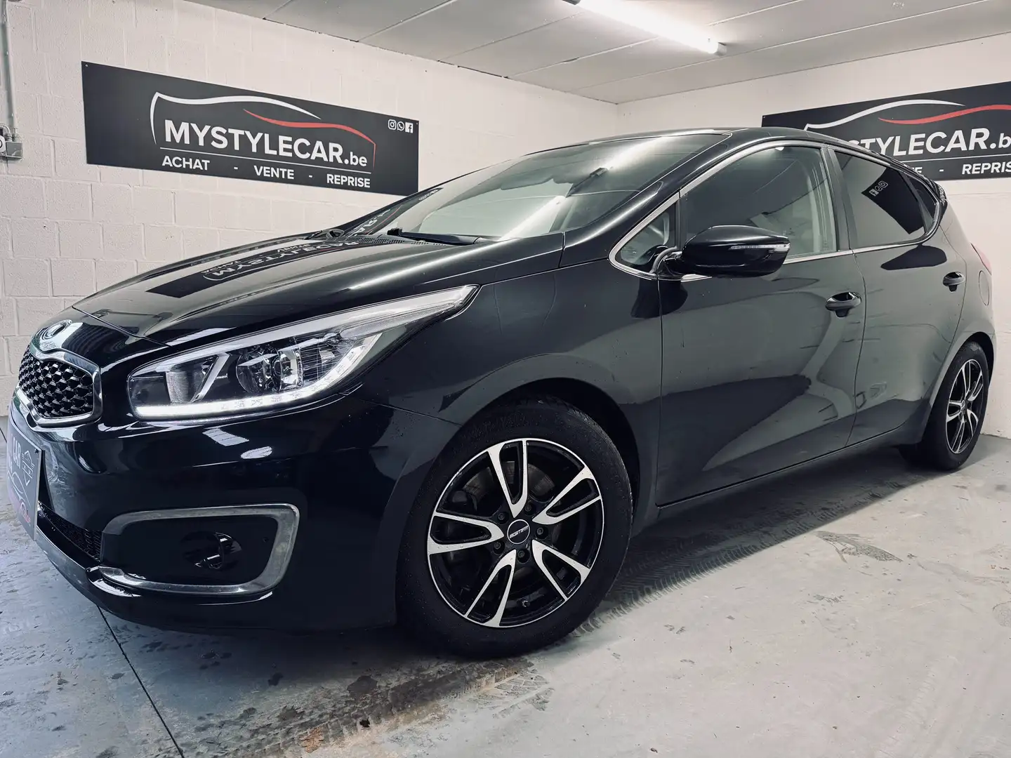 Kia Ceed / cee'd Cee'd 1.4i Navigation, Garantie 1an Noir - 1