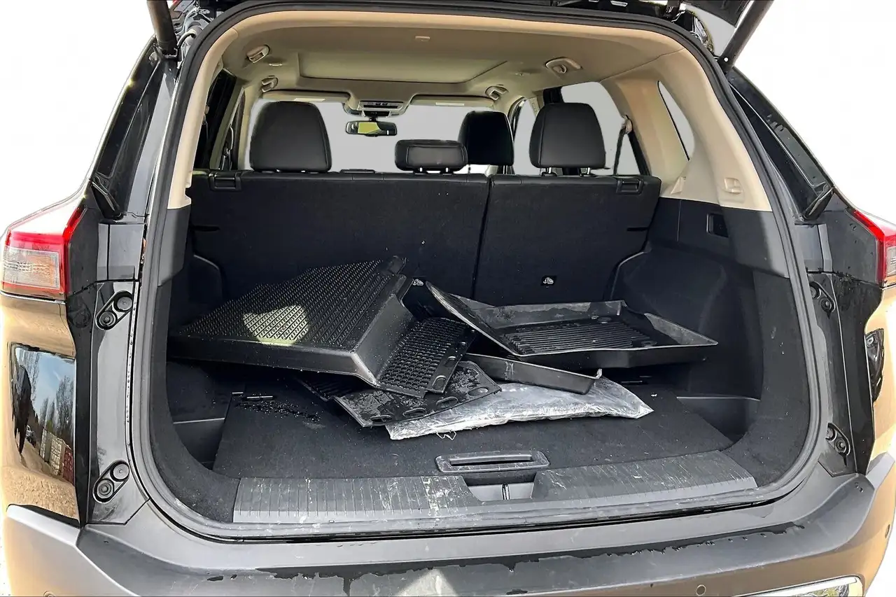 Nissan Rogue снимка Nissan Rogue