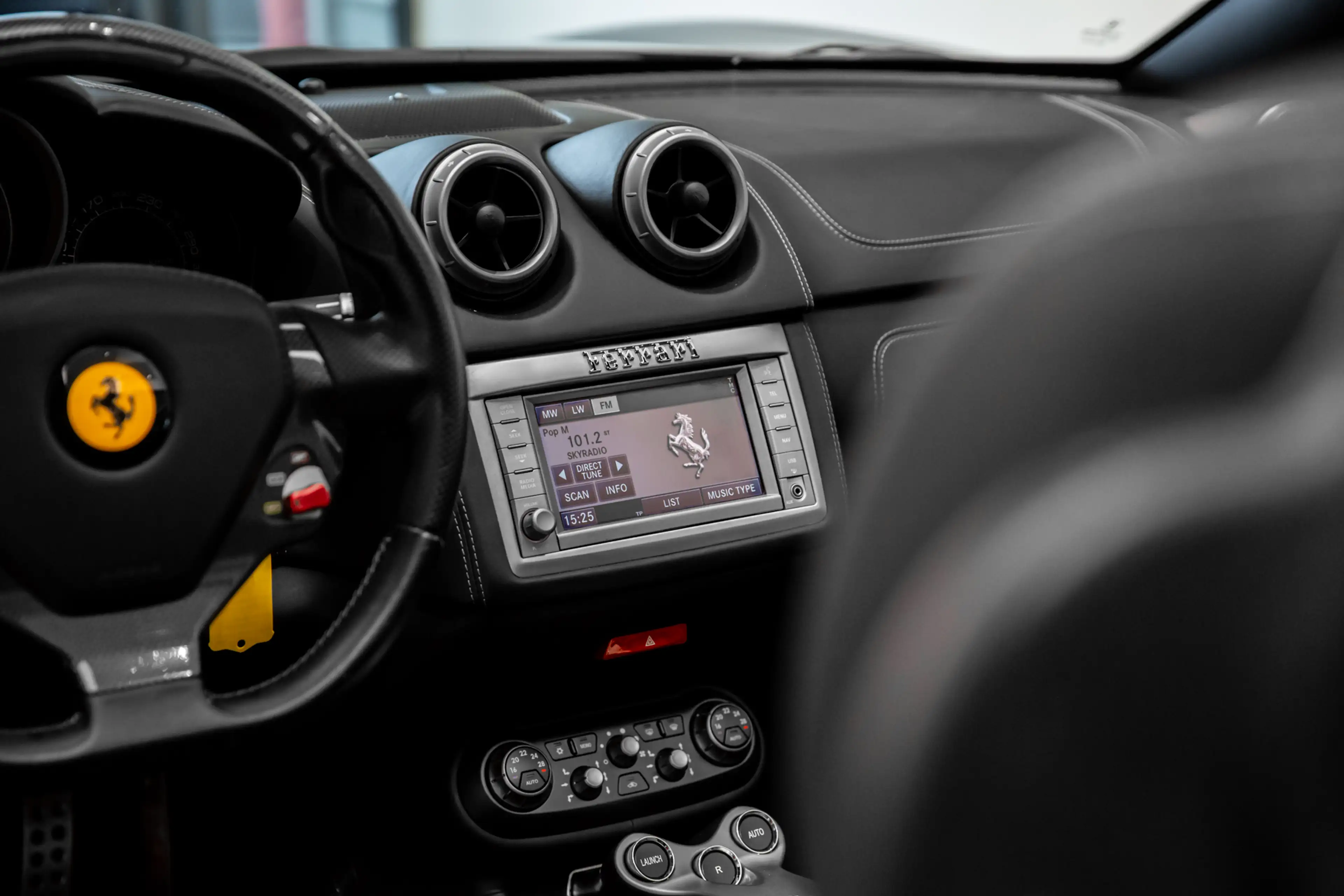 Ferrari California 2 seater ~Ferrari Munsterhuis~ — photo 11