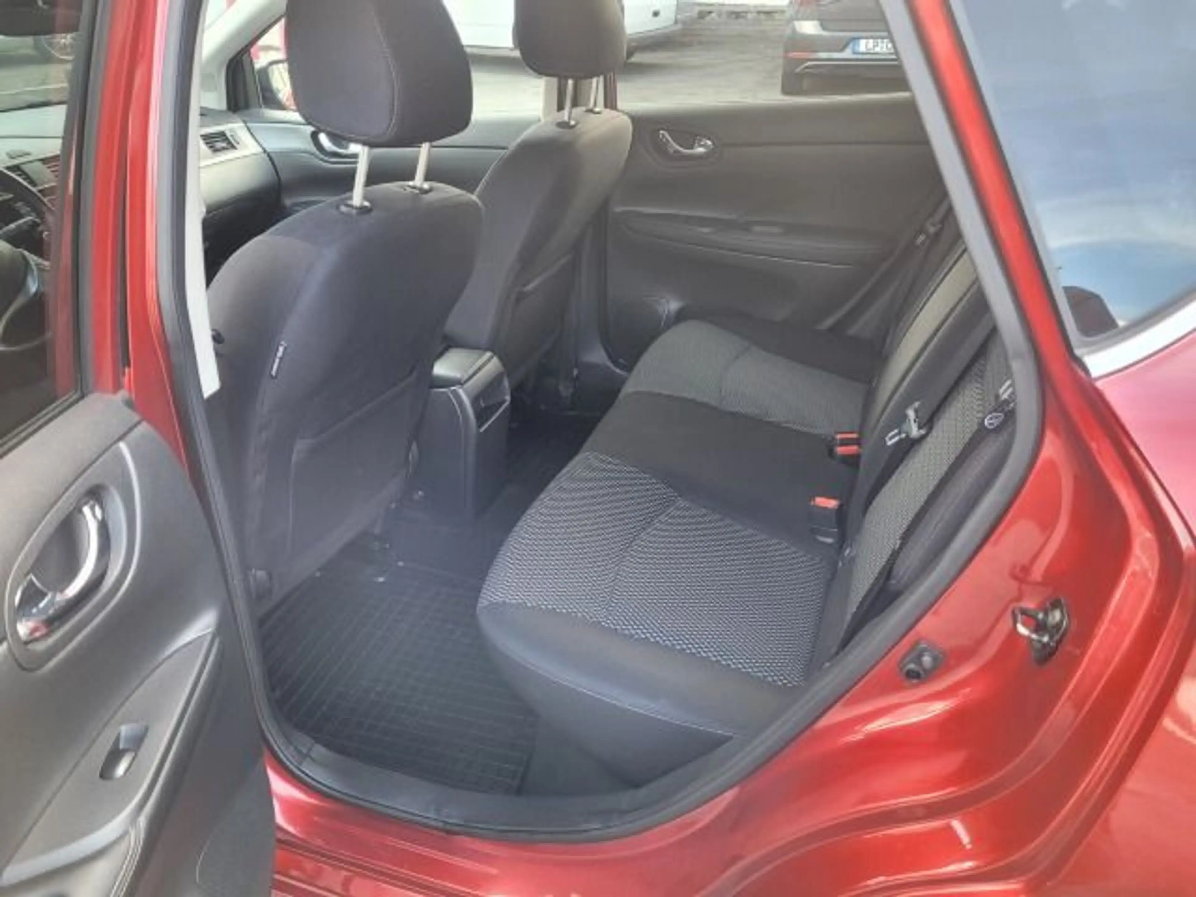 Nissan Pulsar Acenta — photo 11