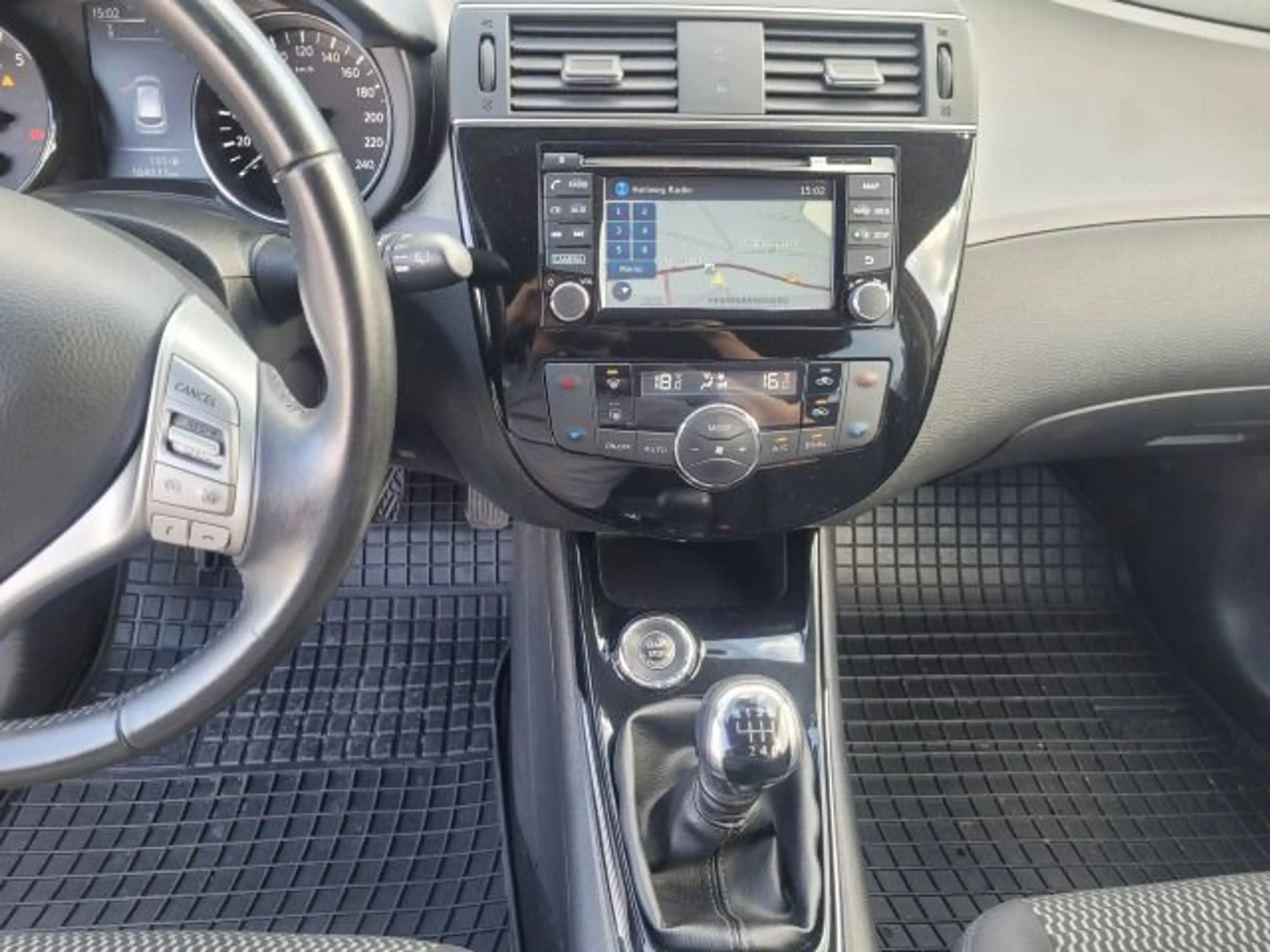 Nissan Pulsar Acenta — photo 15