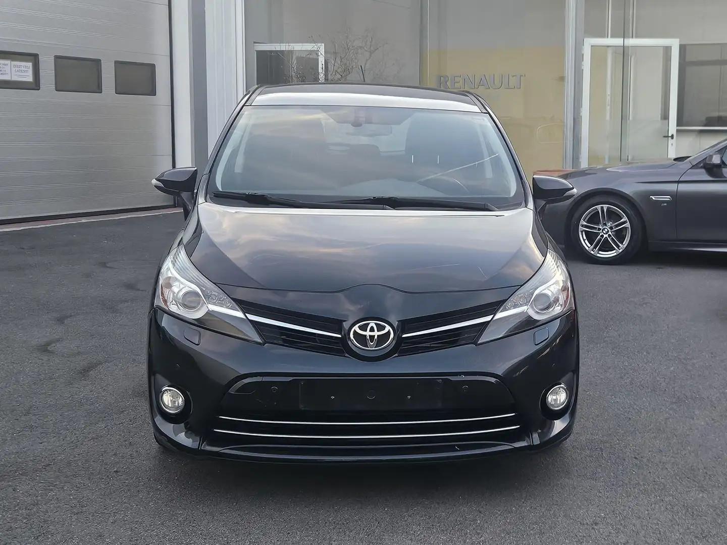 Toyota Corolla Verso 2.0D 91Kw Euro 5 Année 2013, 198.000Km Noir - 1