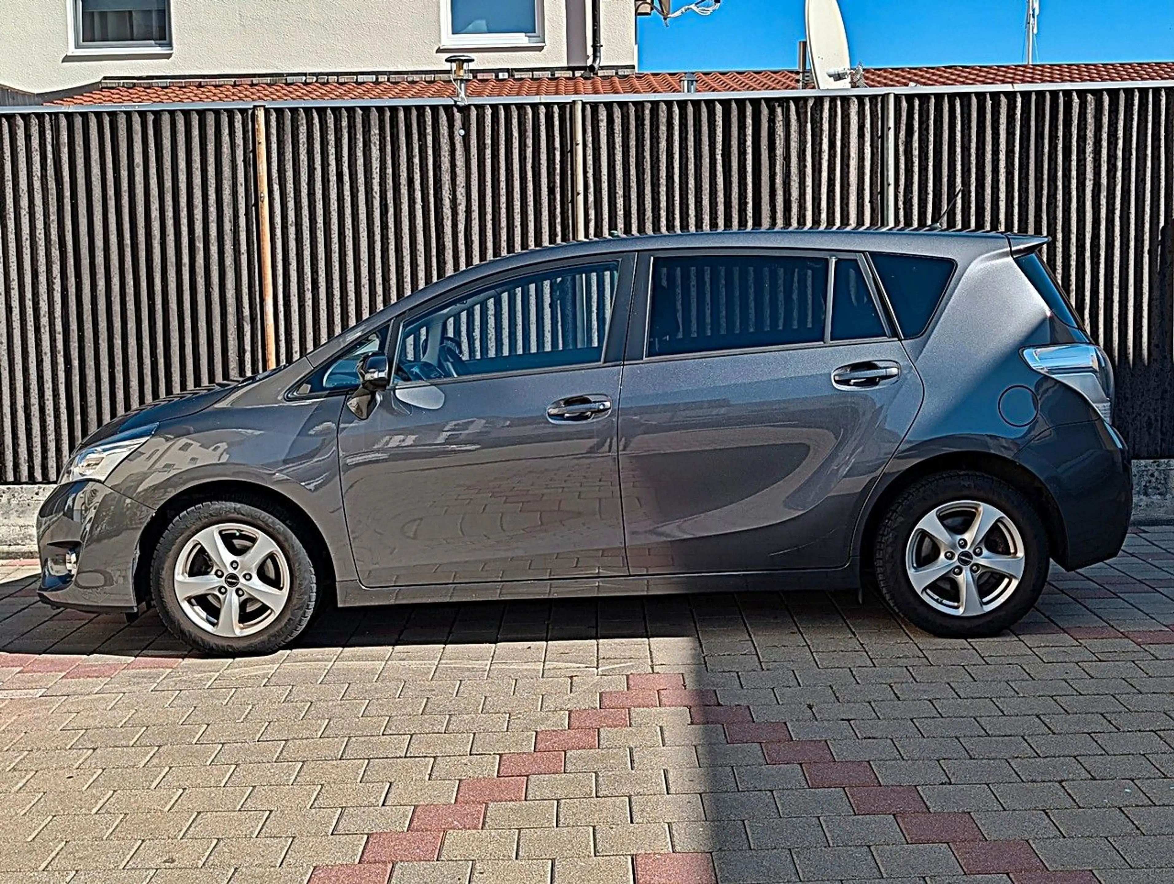 Toyota Verso *Kamera/PDC/8fachAlu/ — photo 3