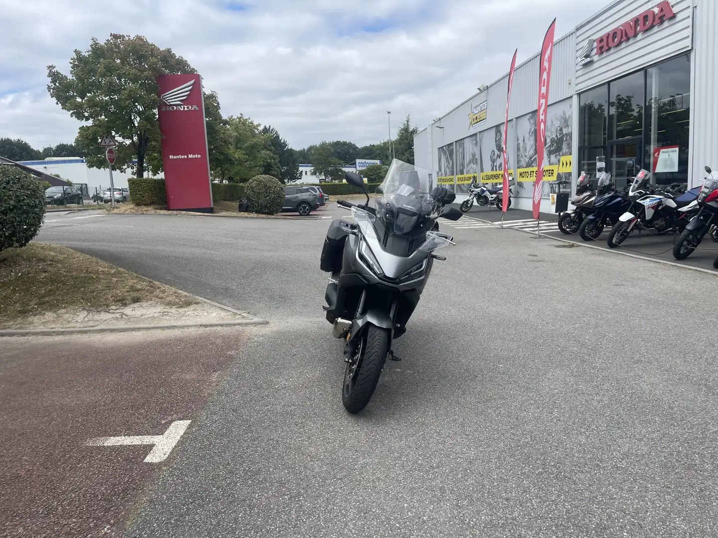Honda NT 1100 Gris - 2