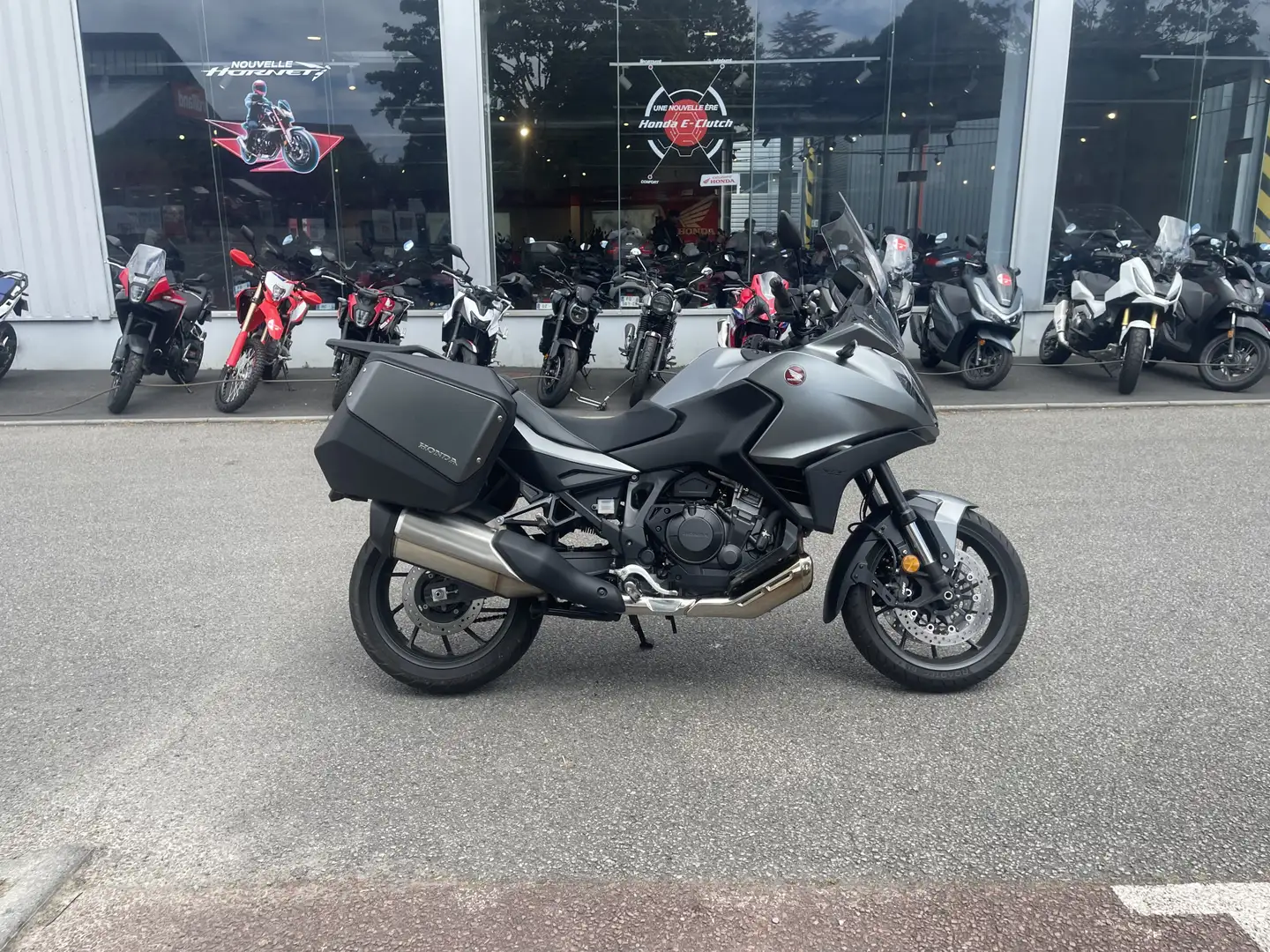 Honda NT 1100 Gris - 1