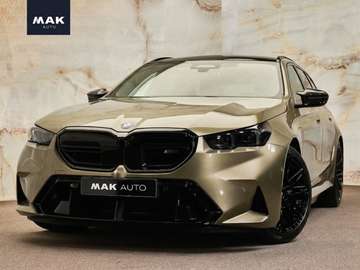 Touring V8 M Hybrid , Sonderlackierung, Ultimate P