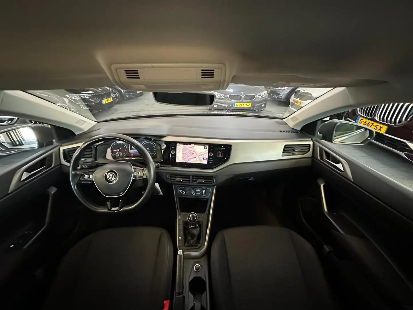 Volkswagen Polo 1.0 TSI Comfortline/NAVI/APP-CONNECT/AIRCO/NL-AUTO Gris - 2