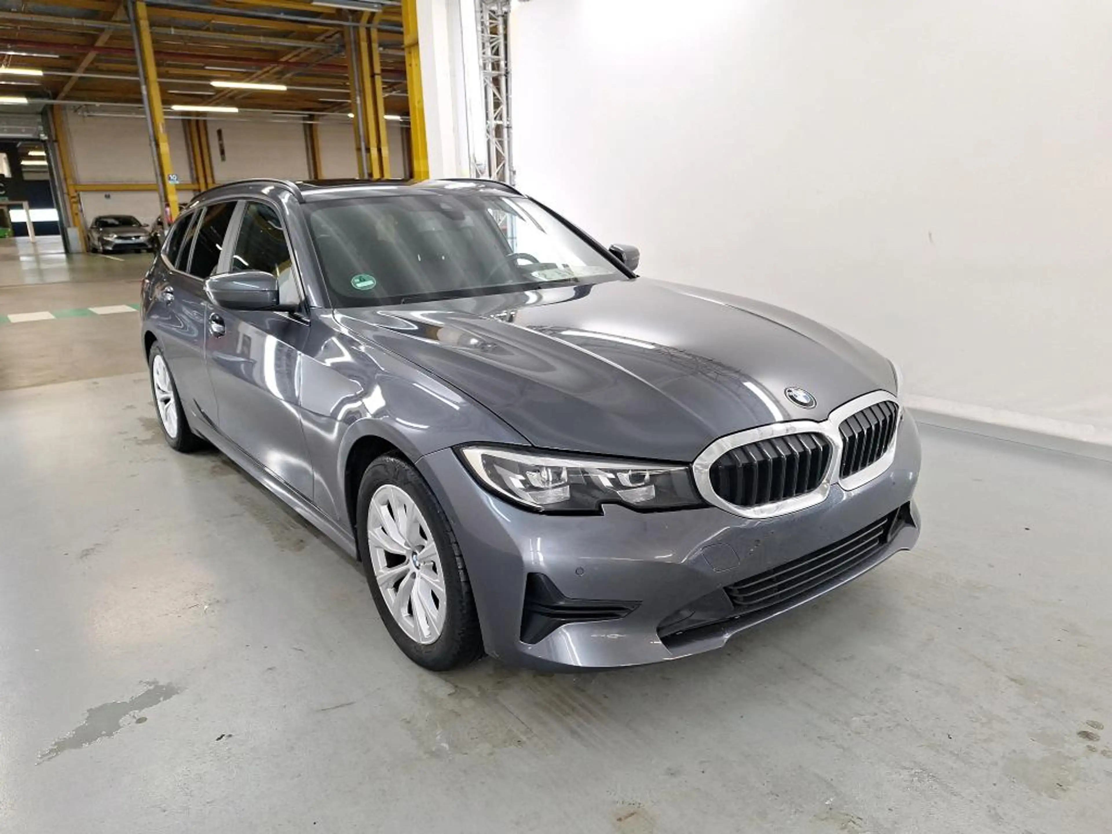 BMW 318 dA Touring 150 G21 *PANO-SIEGES SPORT-DIGITAL COCKPIT-CAMERA* — photo 3
