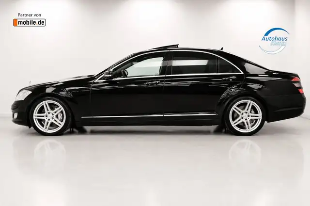 Mercedes-Benz S-Class view 4