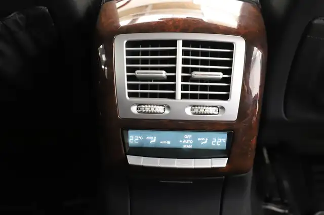 Mercedes-Benz S-Class view 21