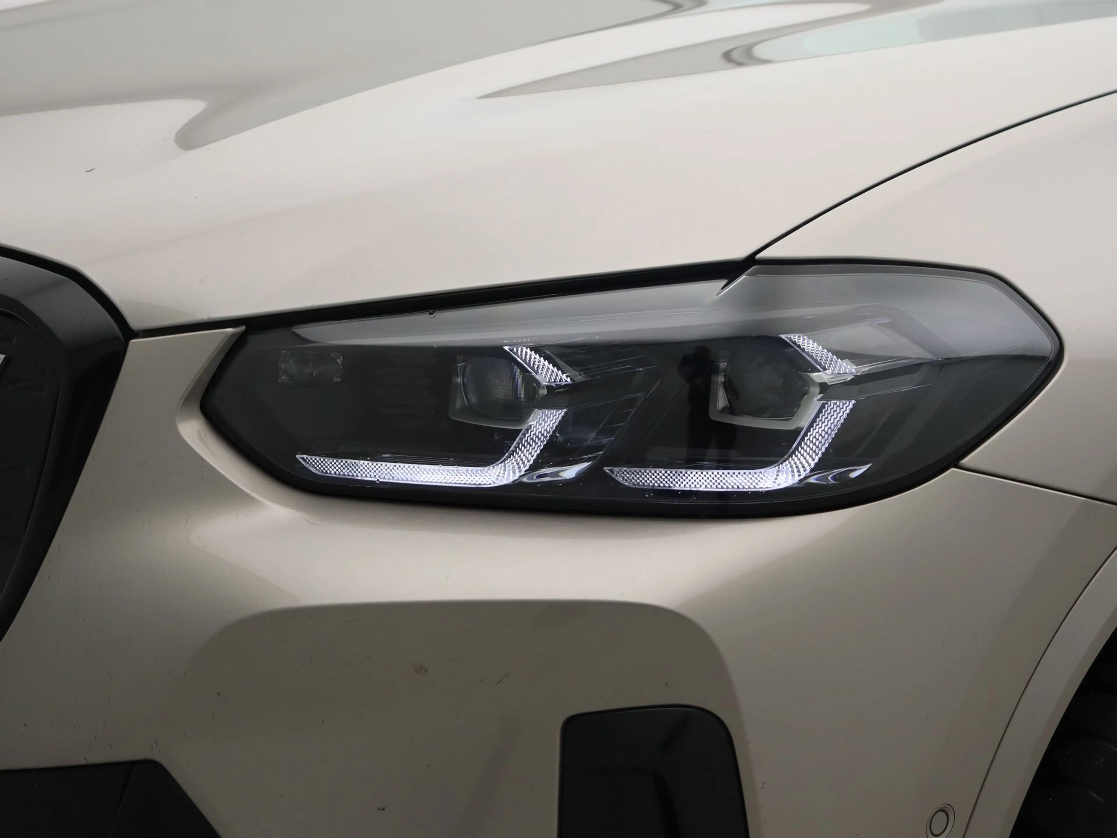BMW iX3 High Executive 80 kWh — photo 12