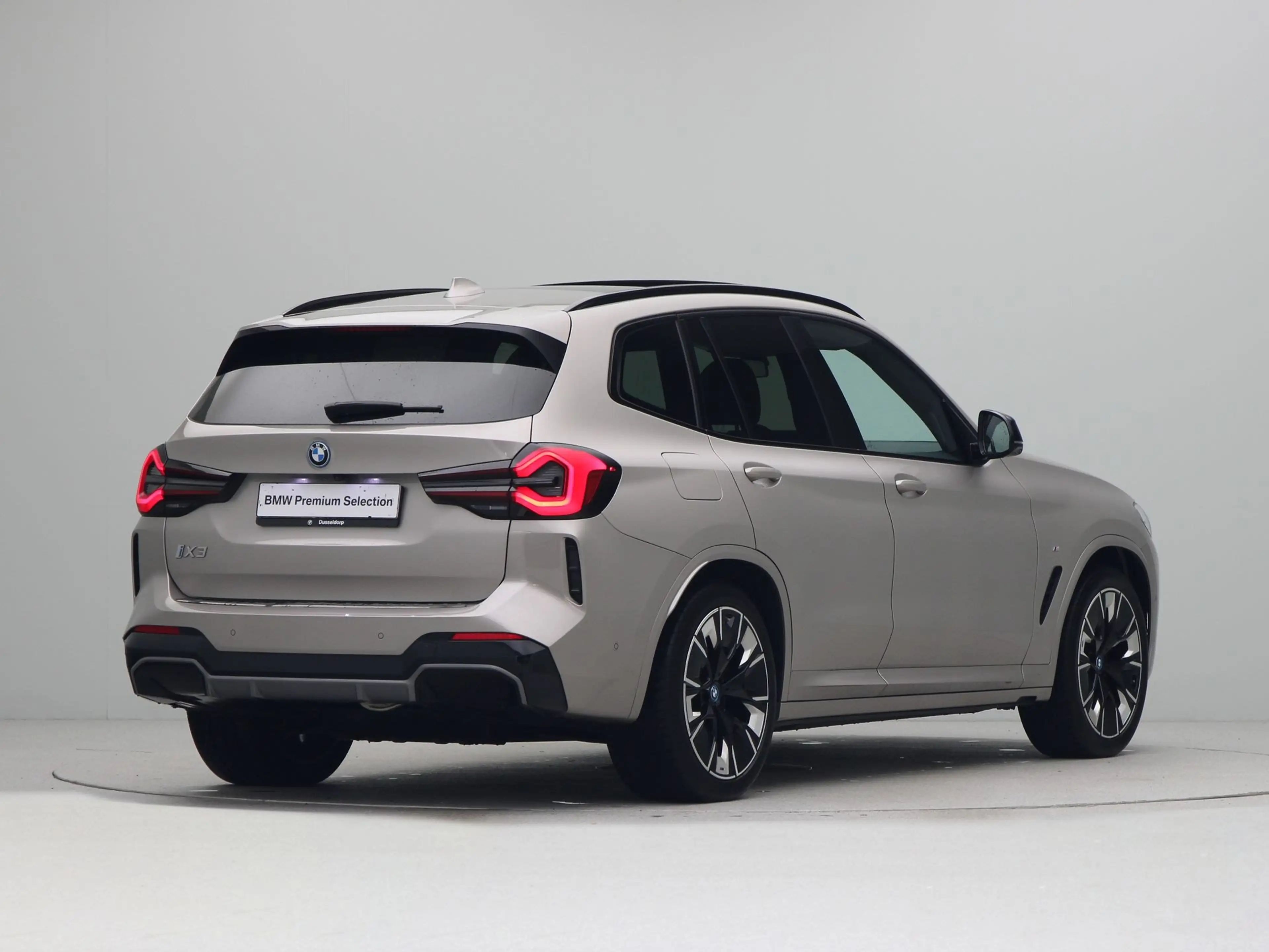 BMW iX3 High Executive 80 kWh — photo 5