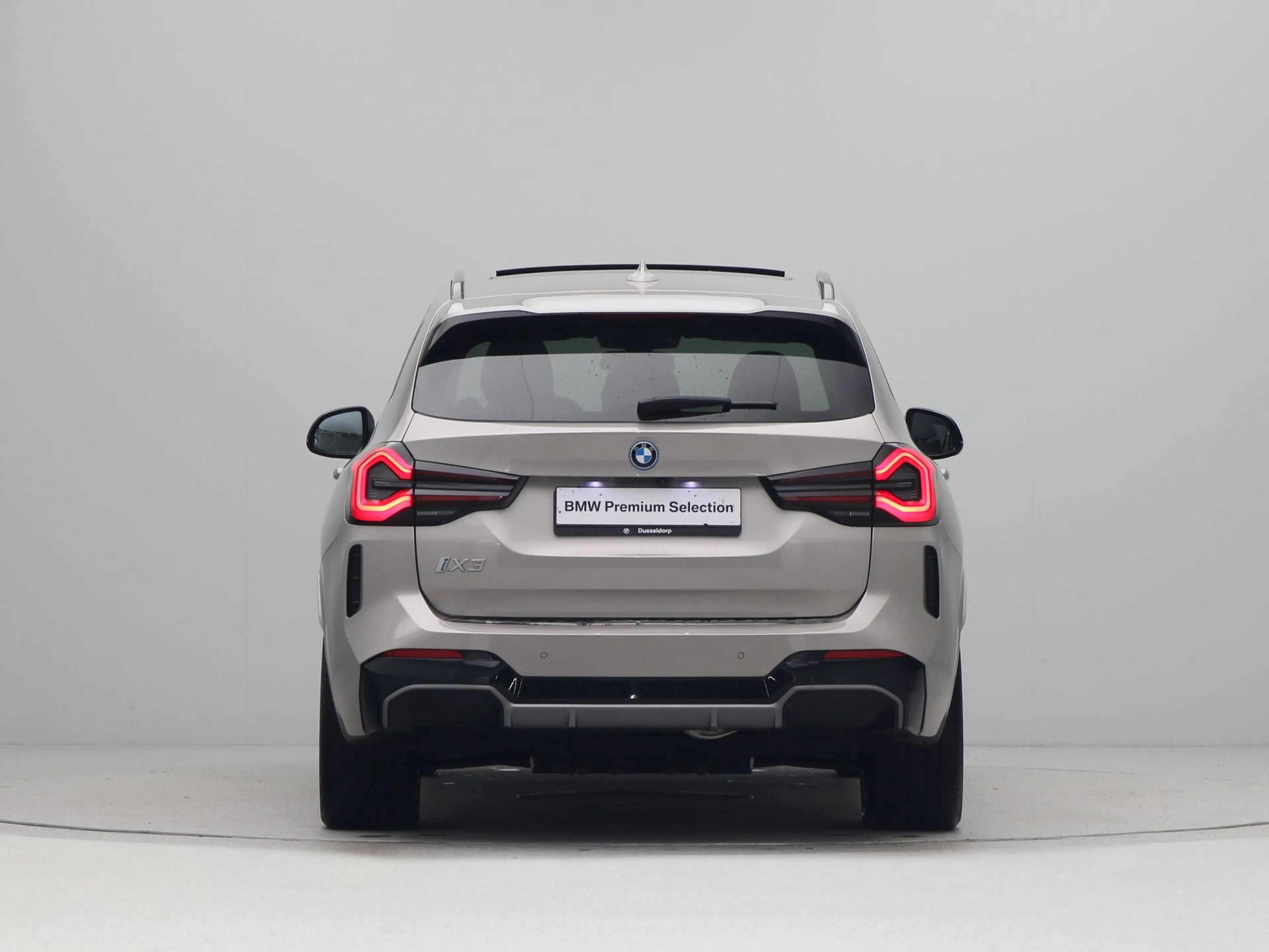 BMW iX3 High Executive 80 kWh — photo 6