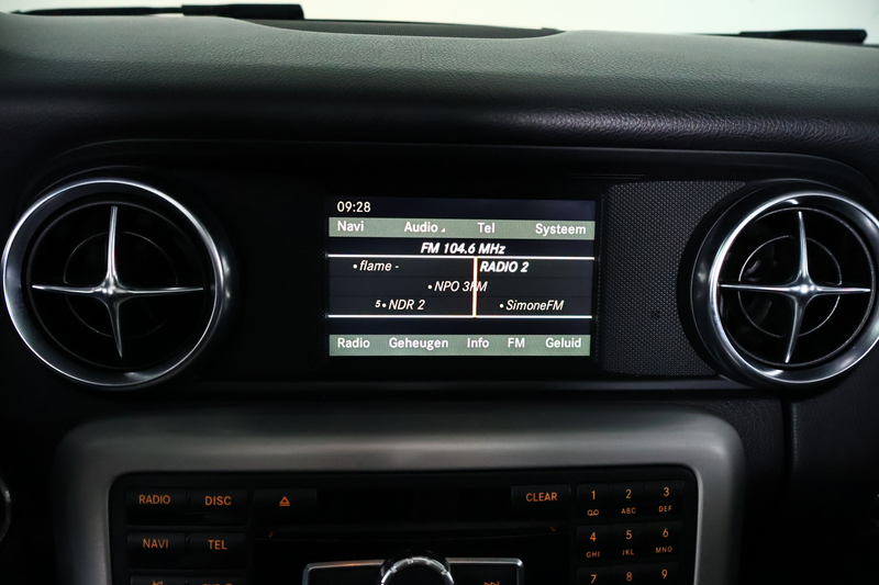 Mercedes-Benz SLK 200 AMG-Line / Leder / Navi / Bluetooth — photo 14