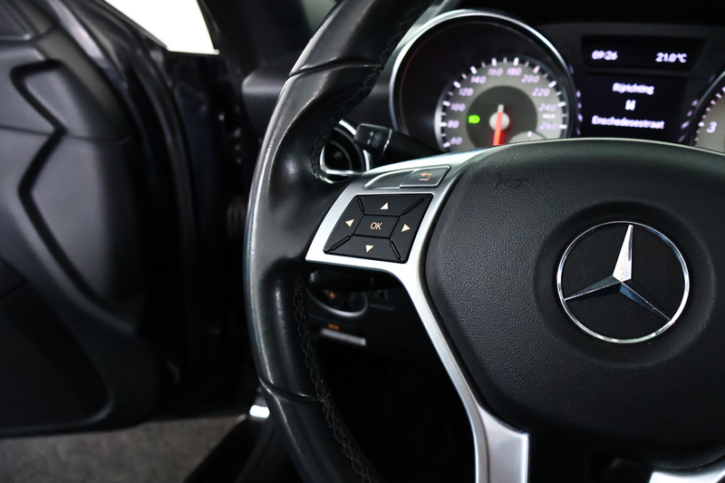 Mercedes-Benz SLK 200 AMG-Line / Leder / Navi / Bluetooth — photo 15