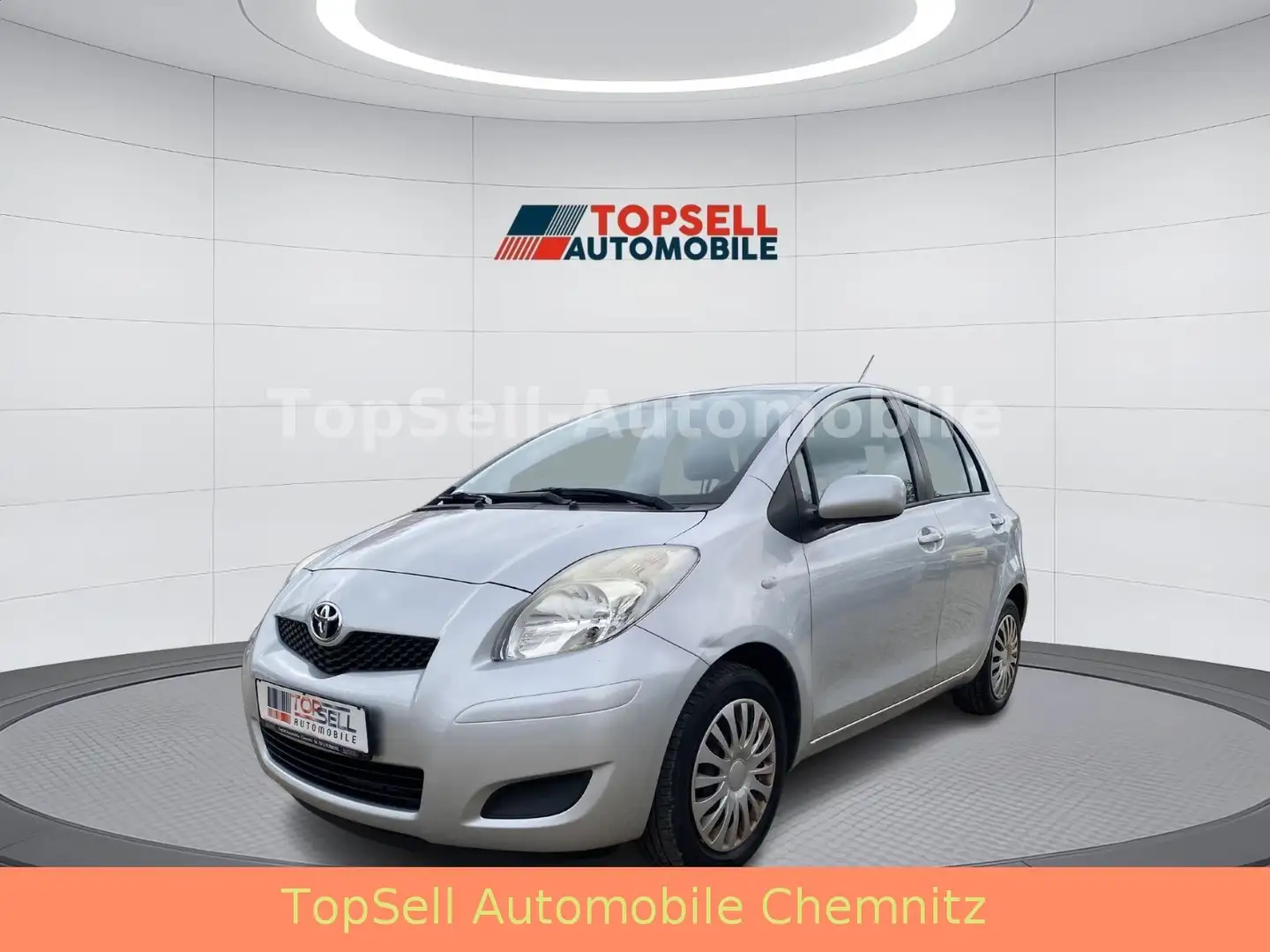 Toyota Yaris 1.33 Dual-VVT-i Top/ Automatik 2.Hand Silber - 1