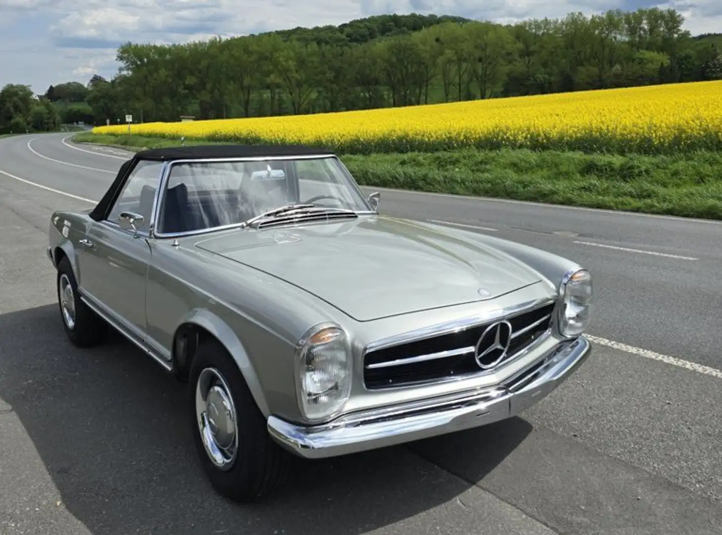 Mercedes-Benz 230 SL Pagode (W113) Srebrny - 1
