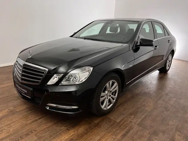 Mercedes-Benz E 250 CDI / AHK / NUR 89.tKM / TOP AUSST./