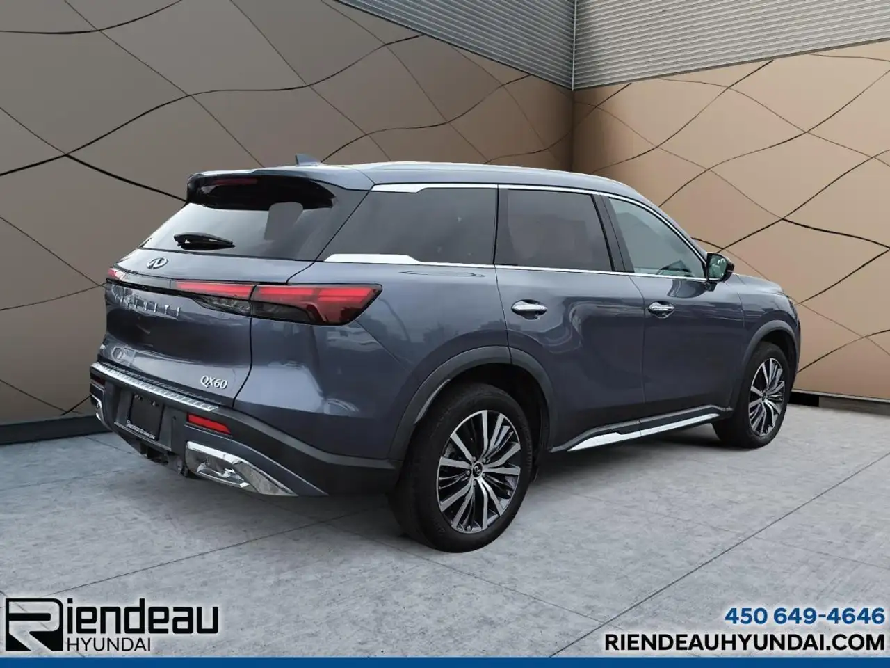 Infiniti QX60 снимка Infiniti QX60