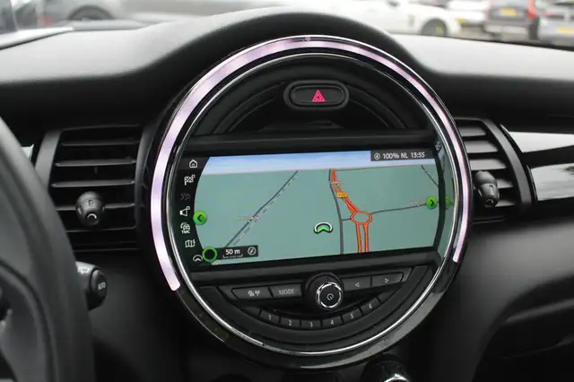 Mini Hatch view 21
