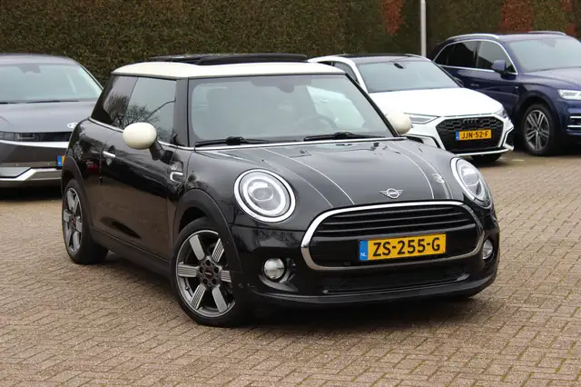 2019 Mini Hatch in Black for sale