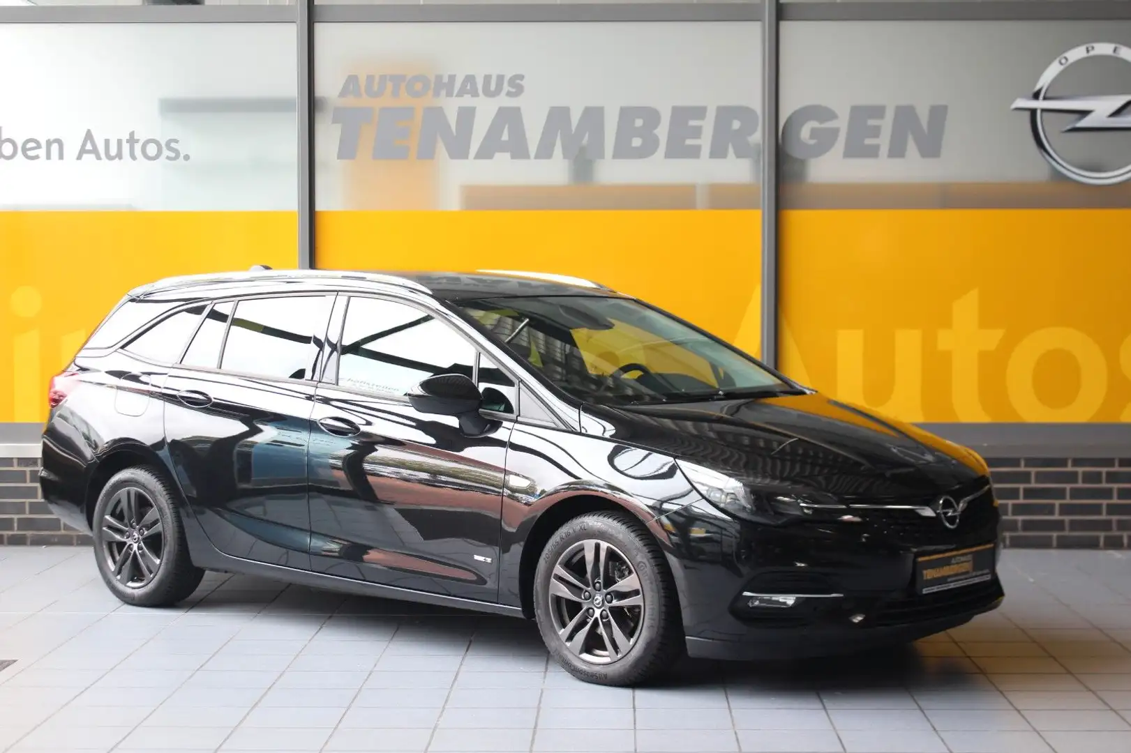 Opel Astra K Sports Tourer Design&Tech Navi LED Kamer Schwarz - 1