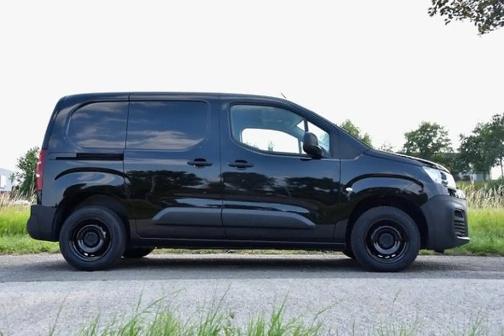 Peugeot Partner 1.5 BlueHDi **Lichte vracht** 3 Zit Noir - 2