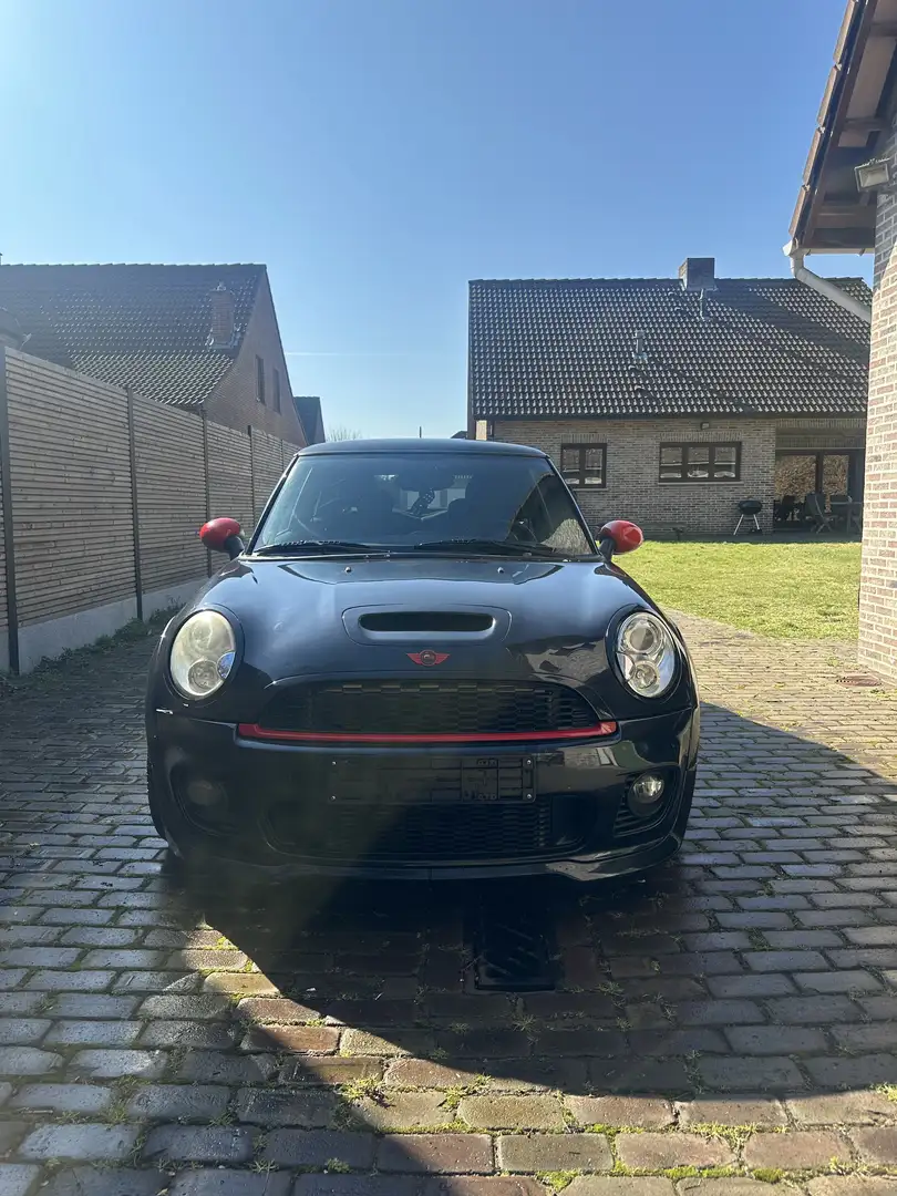MINI Cooper S met JCW pakket - 1