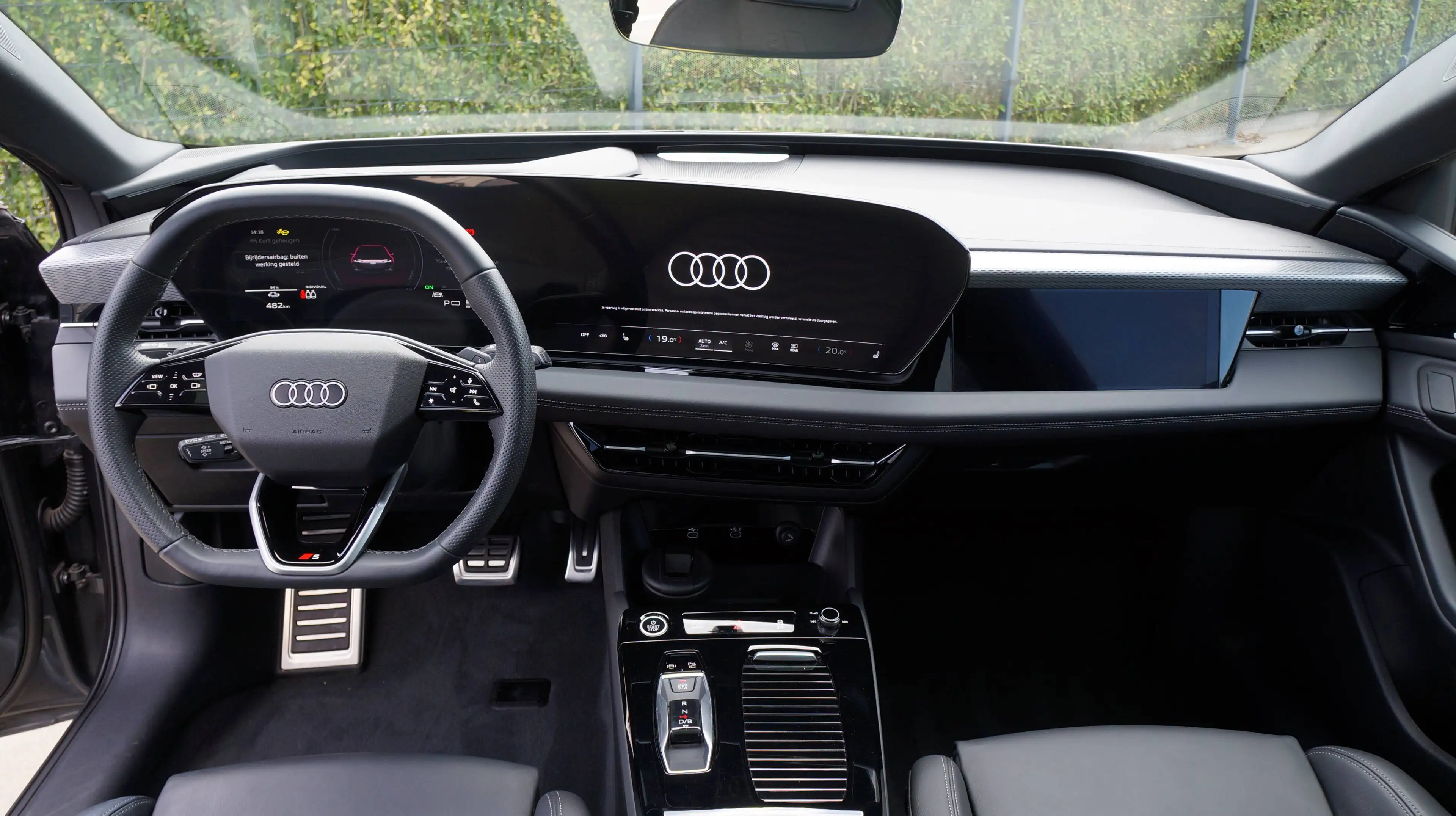 Audi A6 e-tron e-Tron 100 kWh Performance 367 Pk S-line Head up luchtvering pano dak Leder B&O 24m Garantie — photo 14