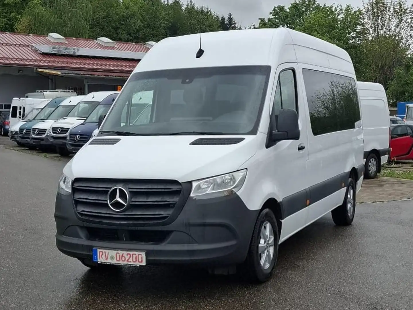Mercedes-Benz Sprinter 211/214/216 CDI RWD L2 Tourer 8-Sitzer White - 1