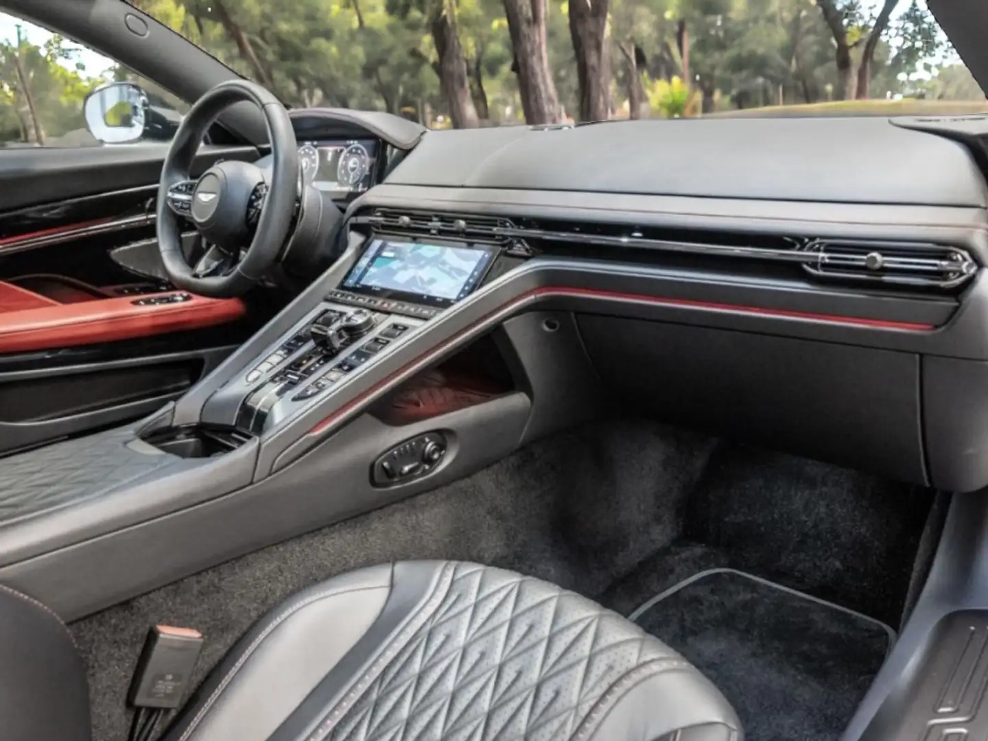 Aston Martin DB12 4.0 V8 Negro - 2