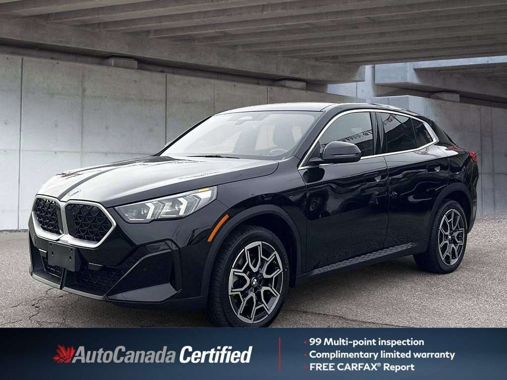 2025 BMW X2 xDrive28i | AWD | Keyless Entry | Heated Seats and