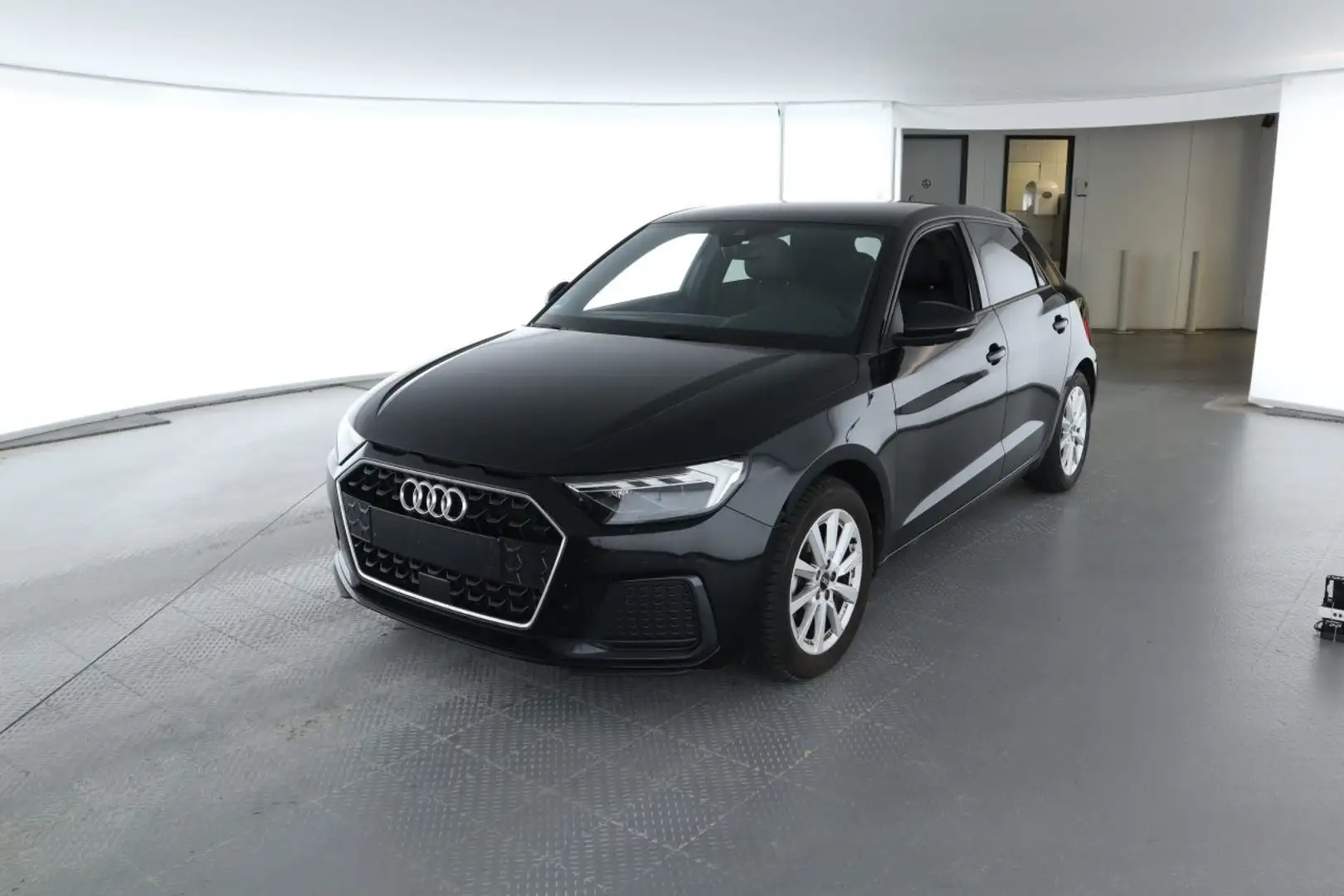 Audi A1 25 TFSI S-TR ADVANCED LED+RFK+ACC Schwarz - 2