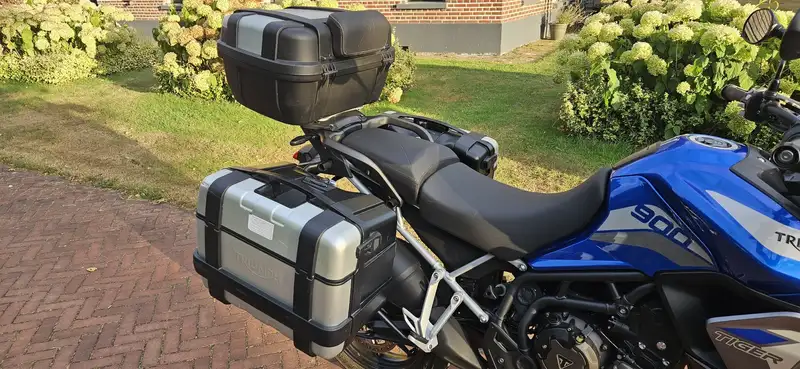 Triumph Tiger 900 - foto 7