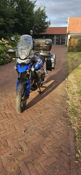 Triumph Tiger 900