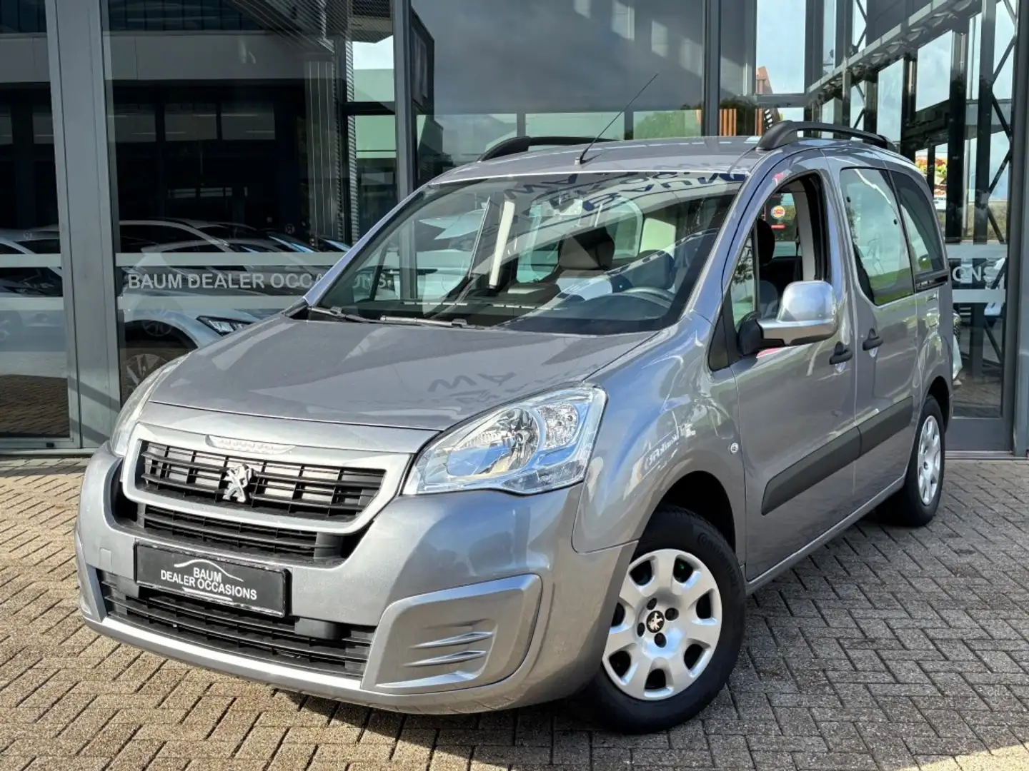 Peugeot Partner 1.2 PURETECH ACTIVE TEPEE NAVI AIRCO Grijs - 1