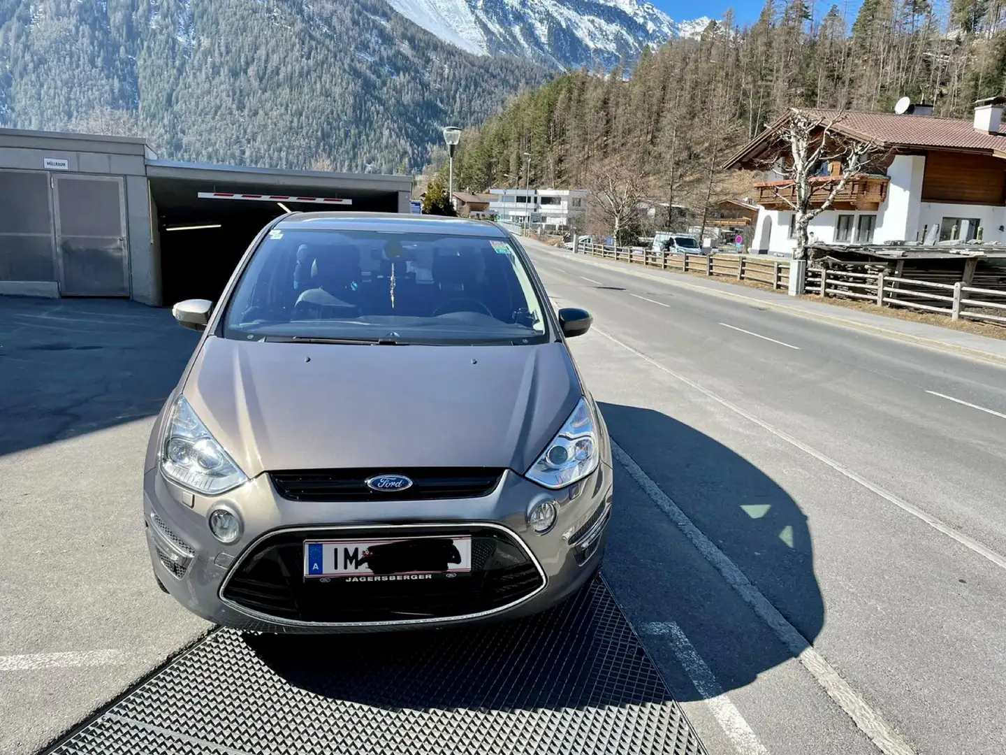 Ford S-Max Titanium 2,0 TDCi DPF - 1