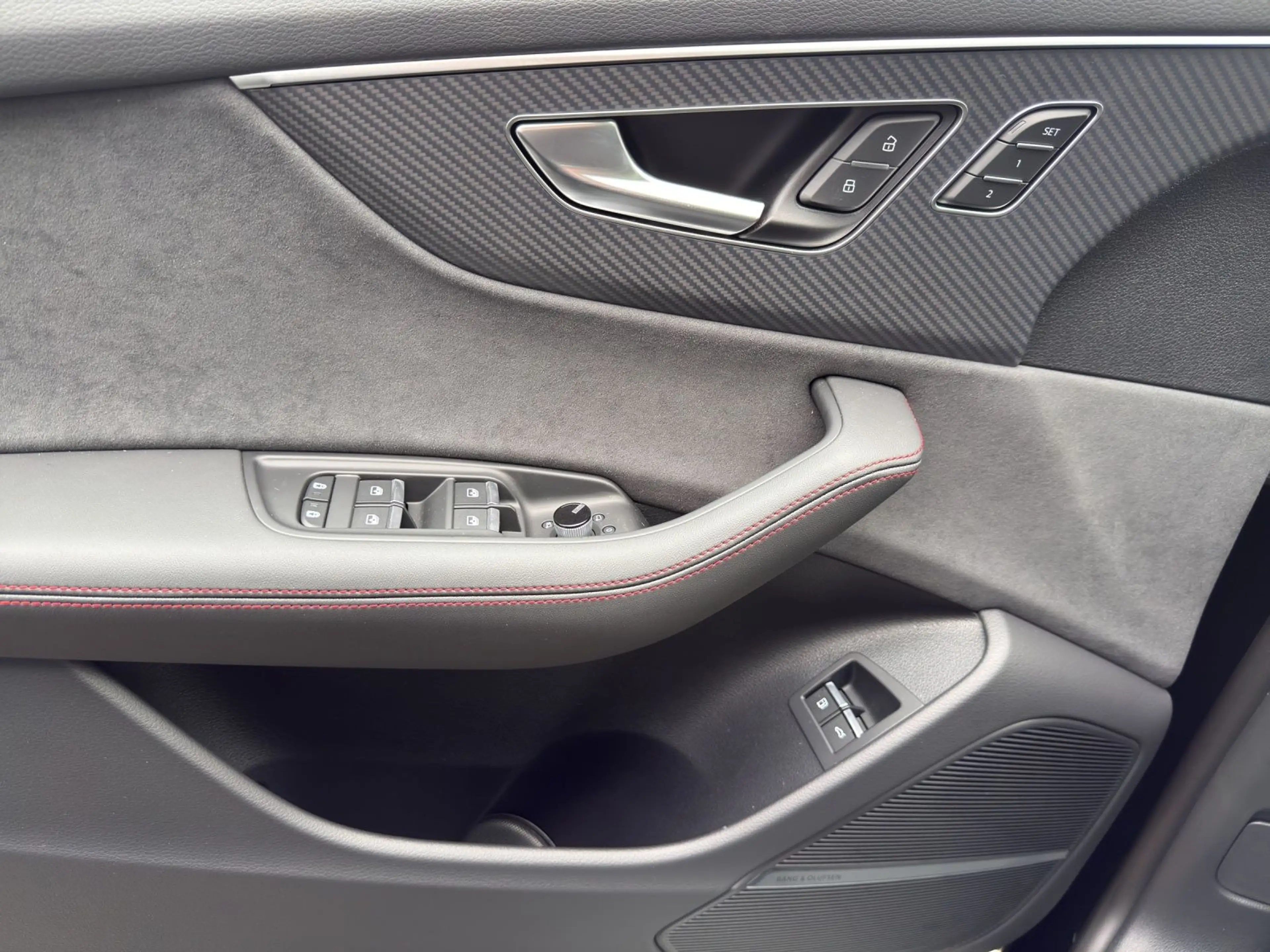 Audi Q8 TFSIe Q 2x S LINE PANO AHK OPS+ HD-MATRIX MAS — photo 8