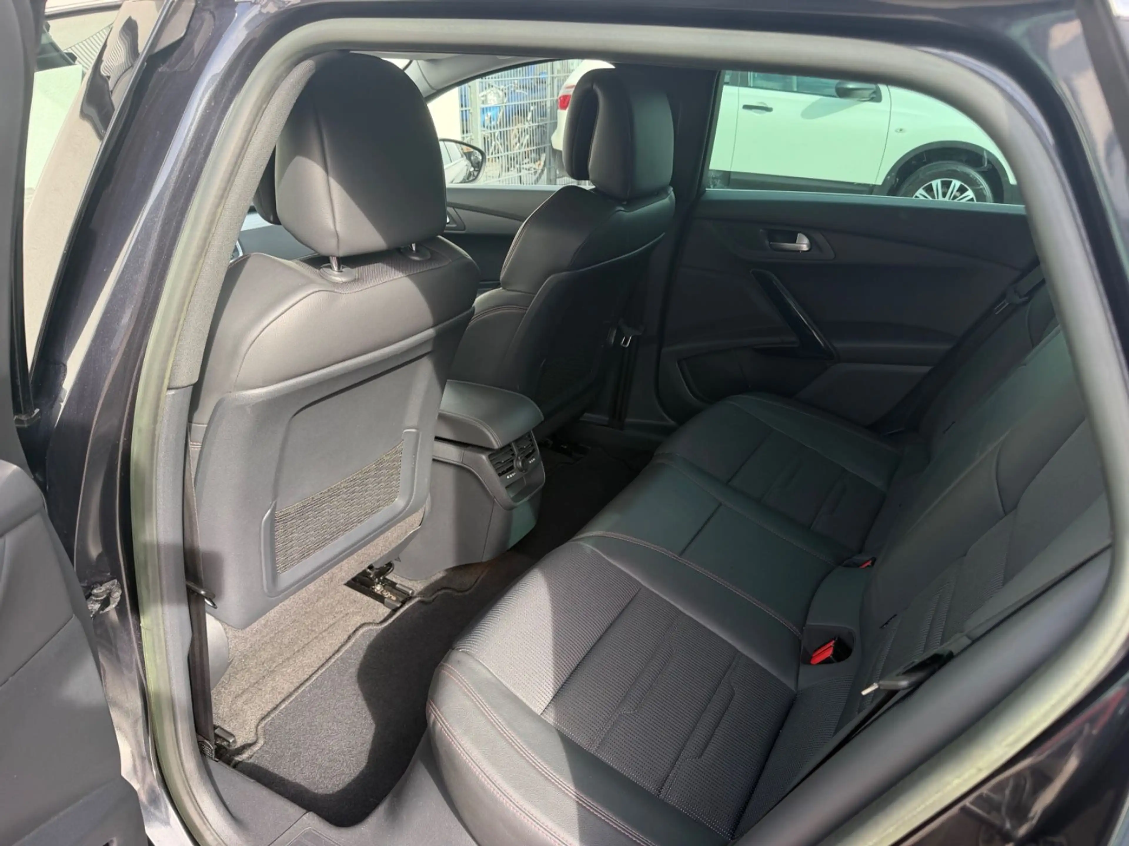 Peugeot 508 SW GT LINE/LED/NAVI/KAMERA/PANO/TEMPOMAT/SHZ — photo 14