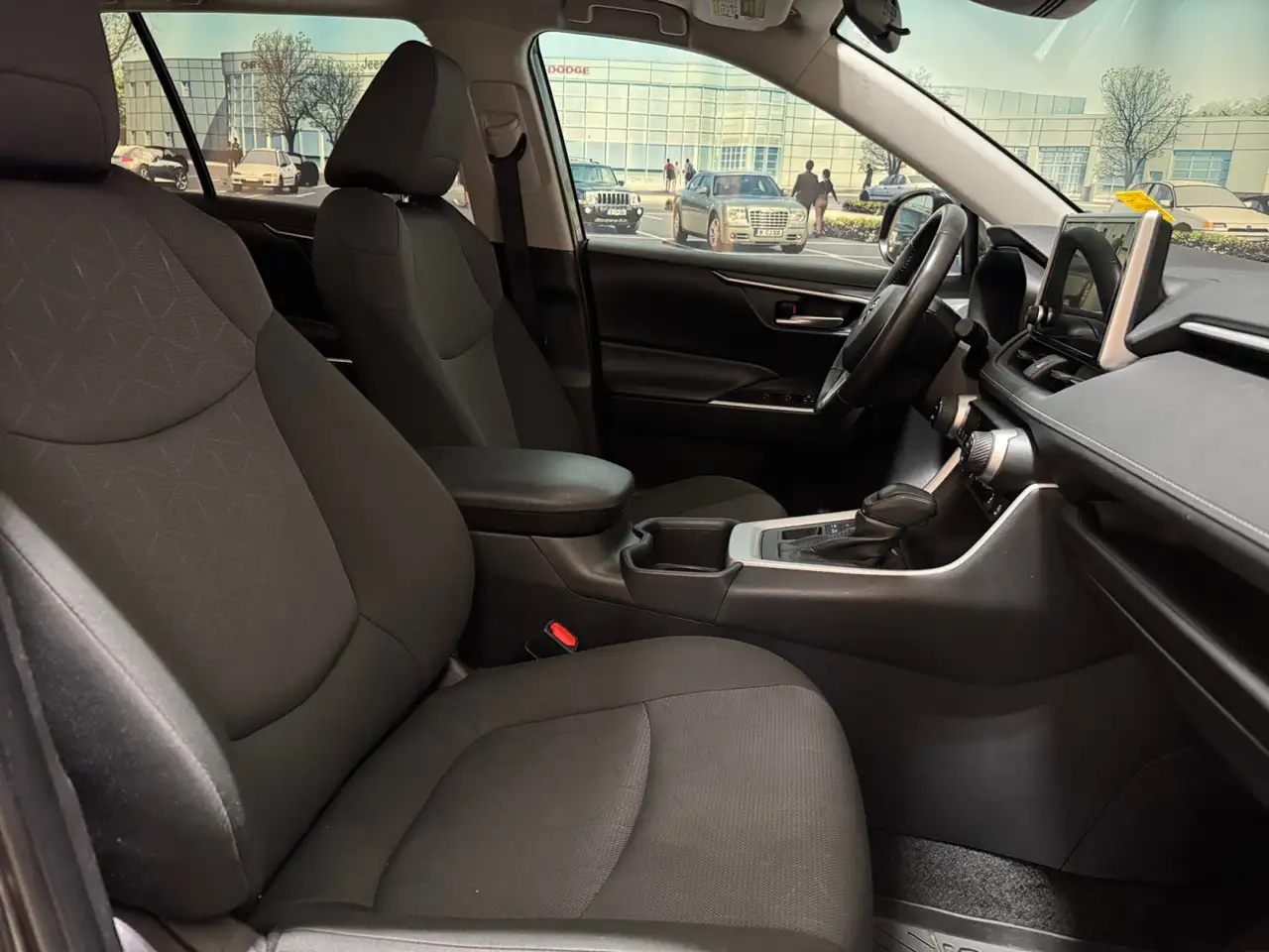 Toyota RAV 4 снимка Toyota RAV 4