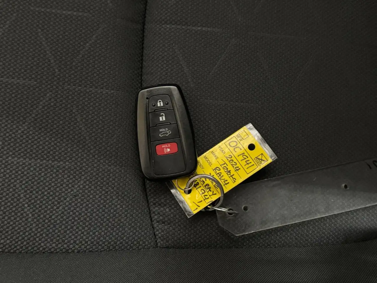 Toyota RAV 4 снимка Toyota RAV 4